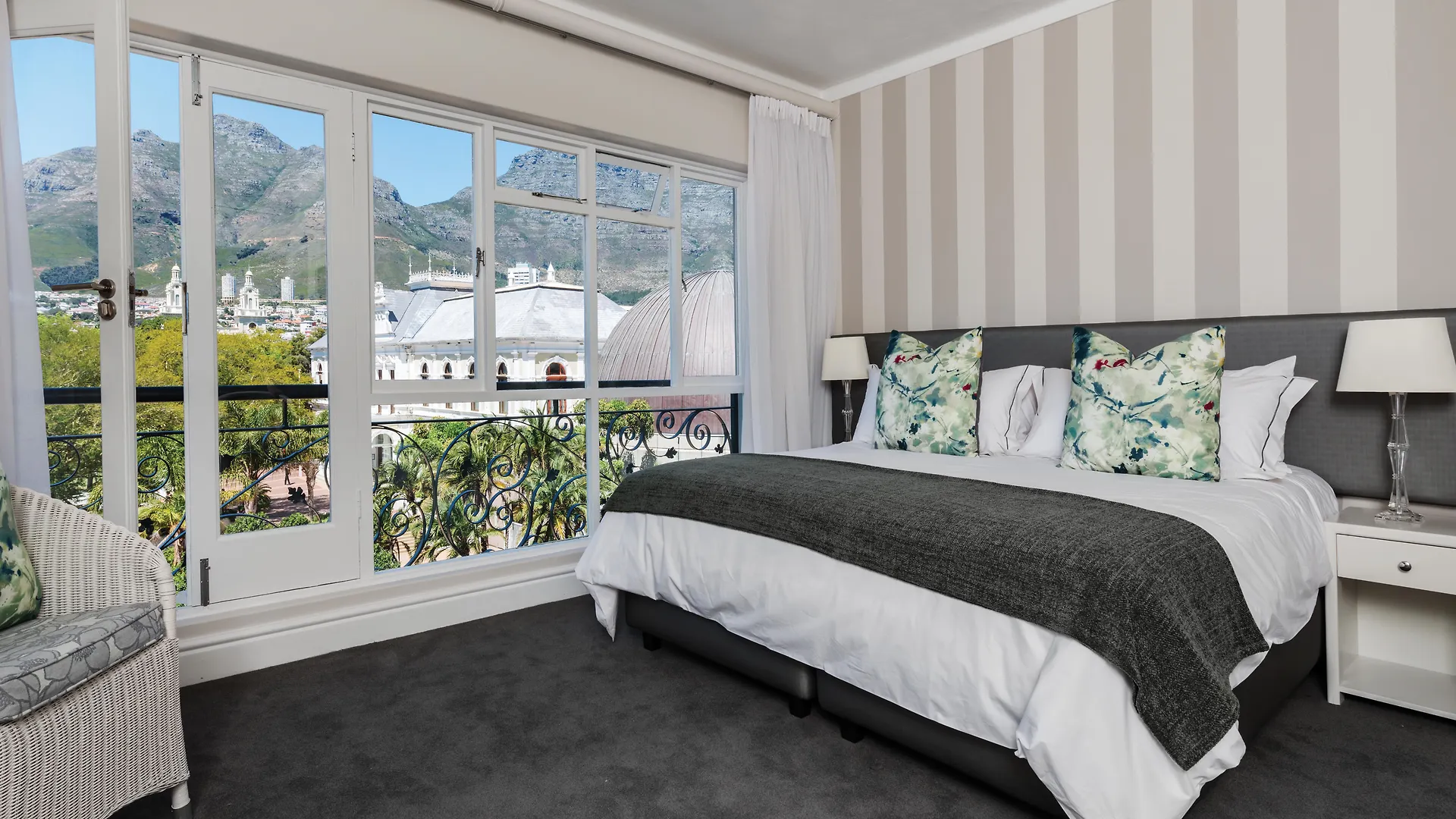 Cape Town Hollow Boutique Hotel contacts