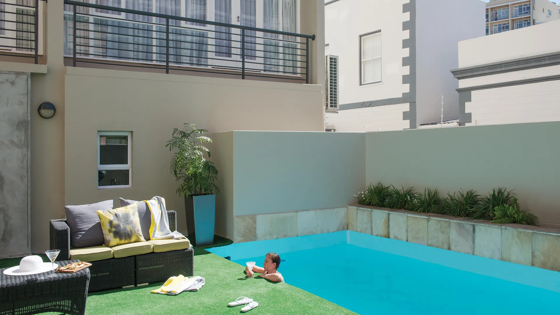 Cape Town Hollow Boutique Hotel