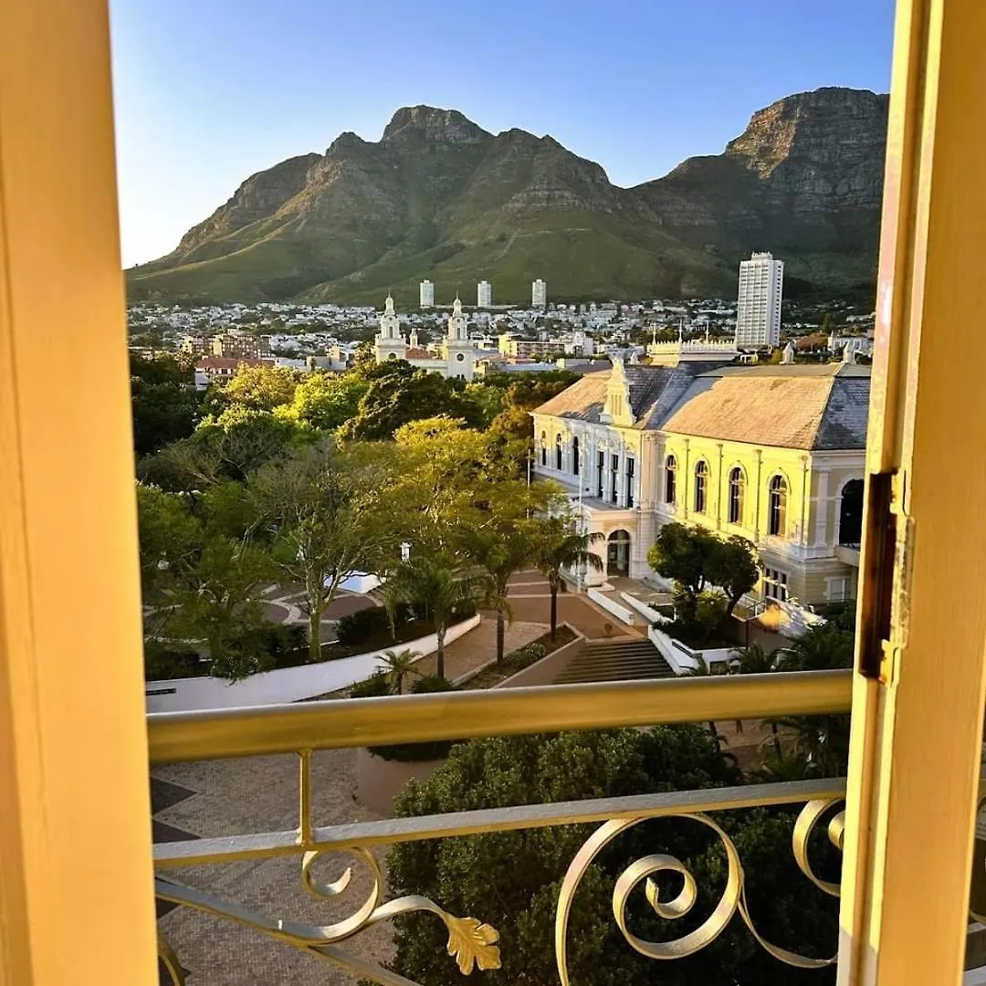 Cape Town Hollow Boutique Hotel