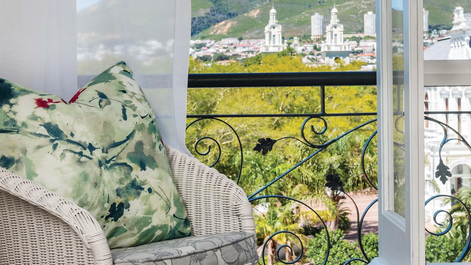 Cape Town Hollow Boutique Hotel