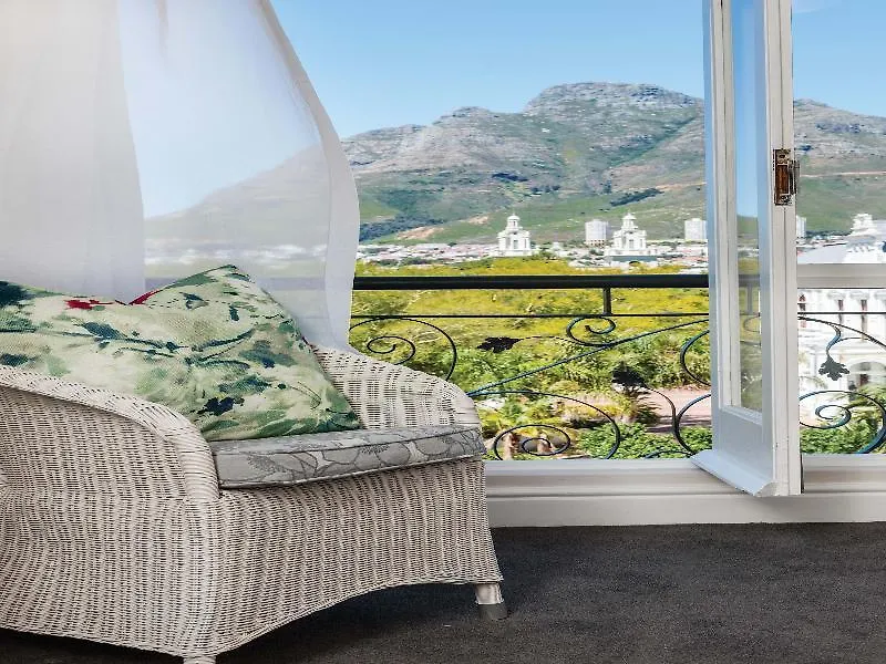 Cape Town Hollow Boutique Hotel